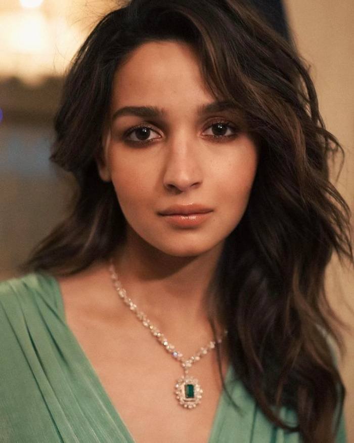alia bhatt_teluguvox 4